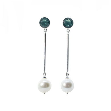 Minimalist Green Quartz and Pearl earrings