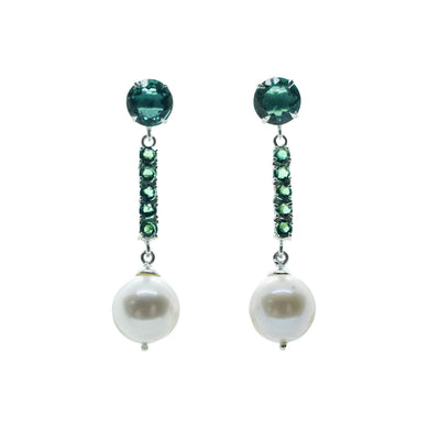 Elegant Green Quartz and Pearl earrings
